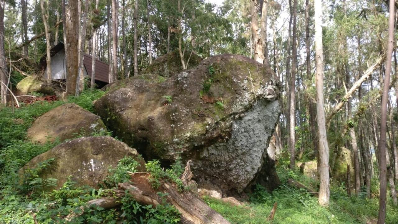 Seribu Batu Songgo Langit Resort & Camp Bantul Exteriér fotografie